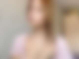 EdnaDellapina's Live Sex Cam Show