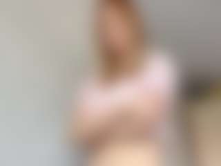EdnaDellapina's Live Sex Cam Show