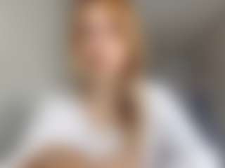 EdnaDellapina's Live Sex Cam Show