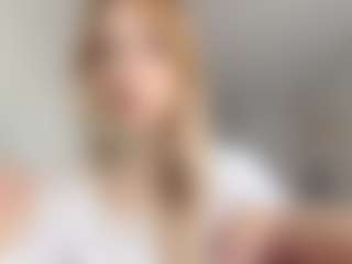 EdnaDellapina's Live Sex Cam Show