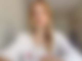 EdnaDellapina's Live Sex Cam Show