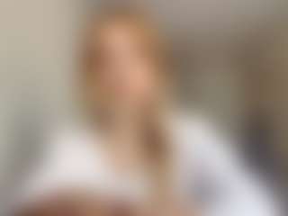 EdnaDellapina's Live Sex Cam Show