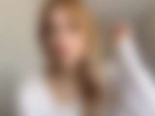 EdnaDellapina's Live Sex Cam Show