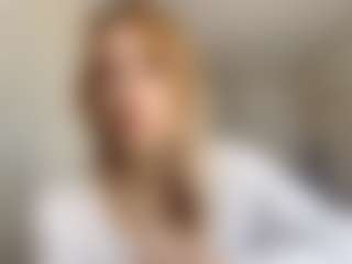 EdnaDellapina's Live Sex Cam Show