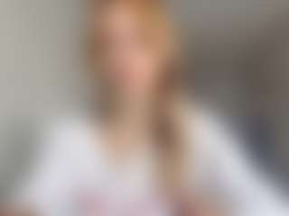 EdnaDellapina's Live Sex Cam Show