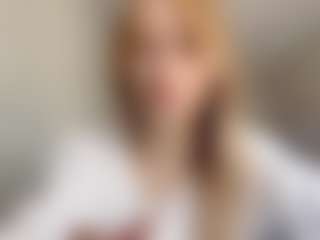 EdnaDellapina's Live Sex Cam Show