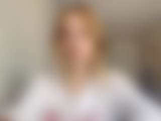 EdnaDellapina's Live Sex Cam Show