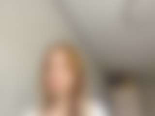 EdnaDellapina's Live Sex Cam Show