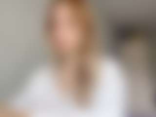 EdnaDellapina's Live Sex Cam Show