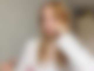 Live cam show with EdnaDellapina - New Small Tits on Camming Site