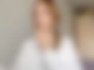 EdnaDellapina's Live Sex Cam Show