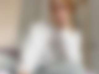 EdnaDellapina's Live Sex Cam Show