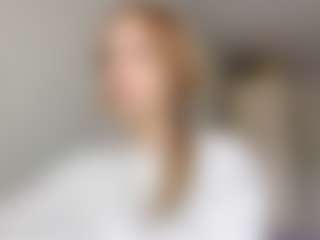 EdnaDellapina's Live Sex Cam Show
