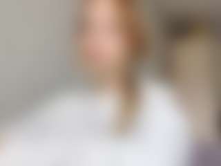 EdnaDellapina's Live Sex Cam Show