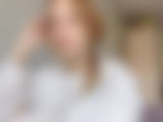 EdnaDellapina's Live Sex Cam Show