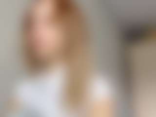 EdnaDellapina's Live Sex Cam Show