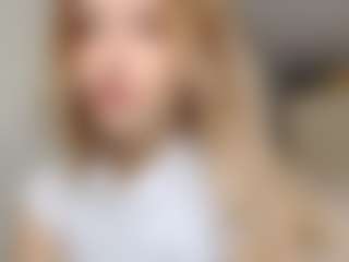 EdnaDellapina's Live Sex Cam Show