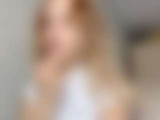 EdnaDellapina's Live Sex Cam Show
