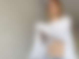 EdnaDellapina's Live Sex Cam Show