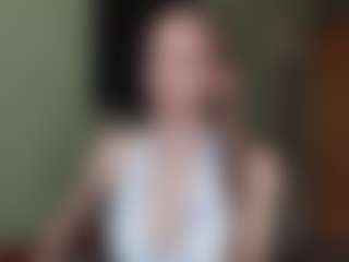 Live cam show with GennyPilapil - College on Camsoda