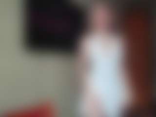 Live cam show with GennyPilapil - Solo on Milfs Live