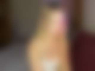 Live cam show with HildegardKaesemeyer - Athletic College on Camsoda