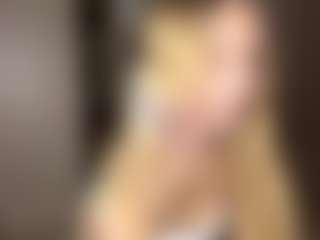 Spettacolo in cam dal vivo con HildegardKaesemeyer - Yoga su Camsoda