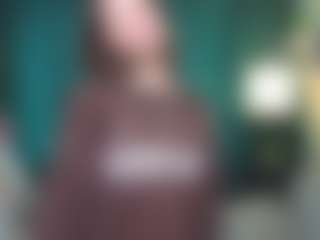 Live cam show with KarisaMaybee - Public Toys on SinfulBabes