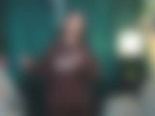 Live cam show with KarisaMaybee - New Spank on SmokeAndPoke