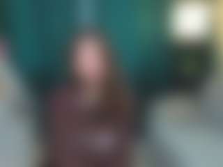 Live cam show with KarisaMaybee - Spank Brown Hair on ObeyMaria
