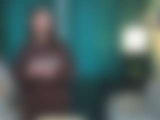 Live cam show with KarisaMaybee - Spank Brown Hair on milfzrlive.com