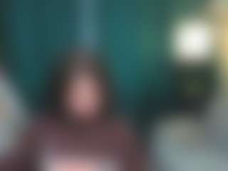 Live cam show with KarisaMaybee - New Petite on Livezox
