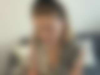 Live cam show with KeeshaSchones - Brown Hair on CamSextacy