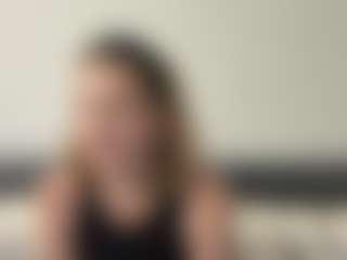 Live cam show with KeeshaSchones - Dildo Or Vibrator on Camsoda