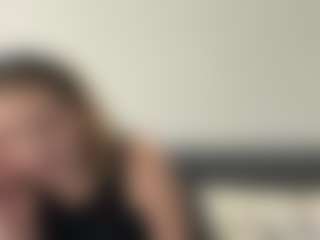 Live cam show with KeeshaSchones - Ass Clapping on Camsoda