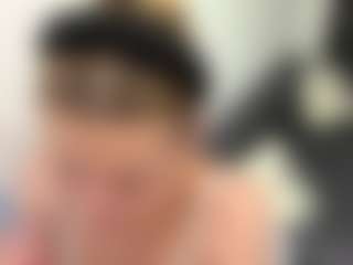Live cam show with KeeshaSchones - Brown Hair on livesuperchat.net