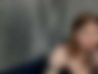 Live cam show with KittyWillsey - Spank Brown Hair on Camsoda