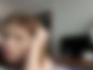 Live cam show with KittyWillsey - Green Eyes on Camsoda