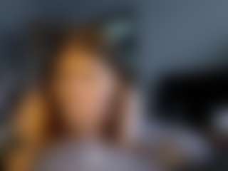 Live cam show with KittyWillsey - Brown Eyes Mature on Camsoda