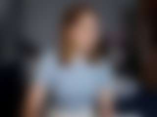 Live cam show with KittyWillsey - Average on Streamer API