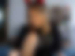 Live cam show with KittyWillsey - College on liverealitysex.com