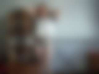 Live cam show with KittyWillsey - Green Eyes on slutload