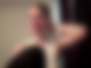 Live cam show with Mary - Skinny on Camsoda