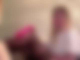 MaxieBevil's Live Sex Cam Show