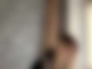 Live cam show with MaxieBevil - Blonde Hair Middle Aged on ObeyMaria