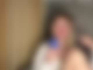 Live cam show with MaxieBevil - Bedroom on camtv