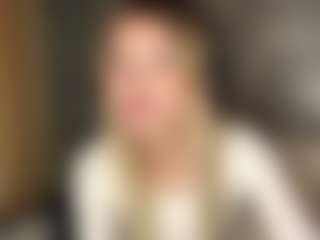 MaxieBevil's Live Sex Cam Show