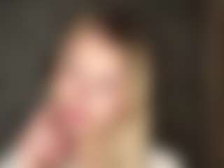 MaxieBevil's Live Sex Cam Show