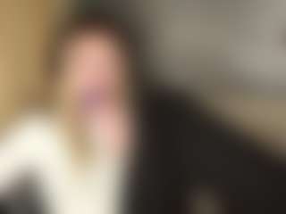 MaxieBevil's Live Sex Cam Show