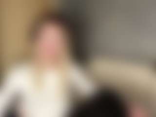 MaxieBevil's Live Sex Cam Show